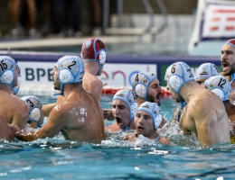 La Pro Recco doma la generosa Rari Nantes Savona e festeggia la diciannovesima Coppa Italia