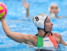 L'Italia cede il passo alla Grecia in World Cup. Le azzurre perdono 15-11 nel giorno del debutto di Mirarchi